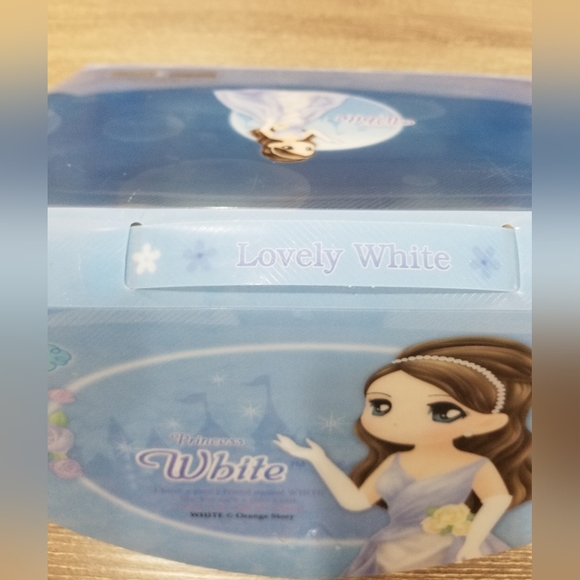 Orange Story Lovely White Case for paper or stationary. - Picture 2 of 10